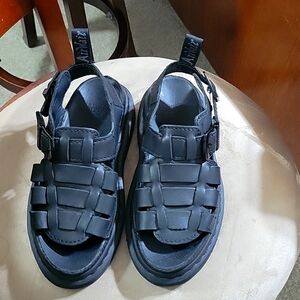 Dr marten sandals